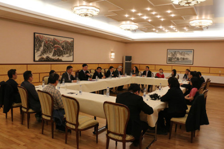 瑞典僑界座談會現(xiàn)場。(圖片來源：中國駐瑞典大使館)