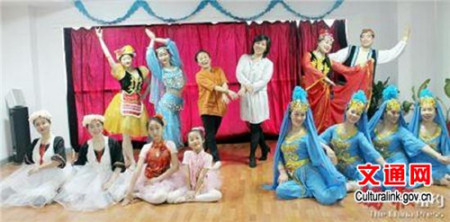 紐約中國京劇芭蕾舞團演出劇照（美國《僑報》）