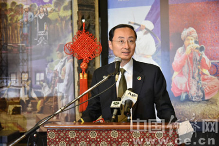 孫衛(wèi)東大使為“慶祝中巴建交65周年博覽會(huì)”開幕式致辭（梁桐 攝）