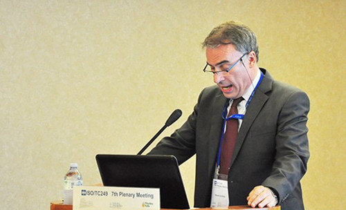 意大利國家衛(wèi)生部副部長Ranieri Guerra致辭