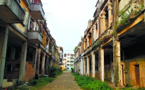 目前，還有數(shù)百個(gè)僑墟和古村落分布在臺(tái)山、開(kāi)平等地。