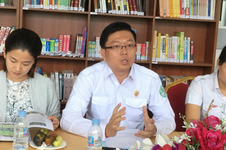 柬埔寨王家研究院孔子學(xué)院院長(zhǎng)謝莫尼勒 (人民網(wǎng)記者 楊牧 攝)