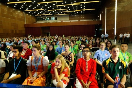 “2016國際學(xué)生北京夏令營”開營儀式現(xiàn)場 攝影:丁柏明 “2016國際學(xué)生北京夏令營”開營儀式現(xiàn)場 攝影:丁柏明