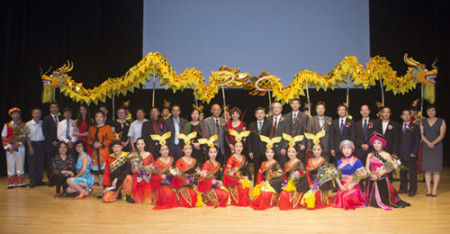 謝幕大合照。(加拿大《華僑時報》)