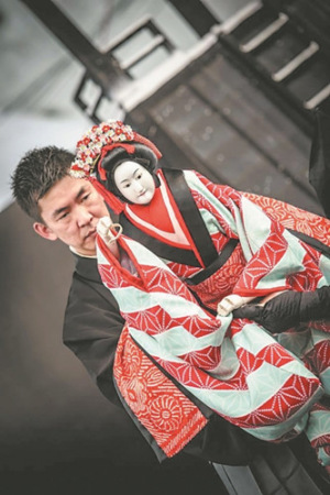 人形凈琉璃是日本三大傳承的藝術(shù)之一，是凈琉璃藝術(shù)與木偶藝術(shù)的結(jié)晶。（馬來(lái)西亞《詩(shī)華日?qǐng)?bào)》資料圖）