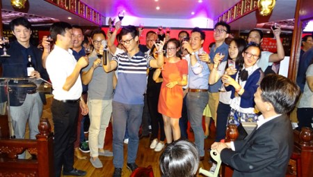 “華二代”青年在活動(dòng)現(xiàn)場(chǎng)。(法國(guó)《歐洲時(shí)報(bào)》/孔帆 攝)