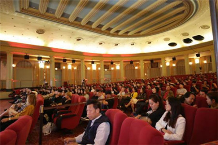 閉幕式現(xiàn)場(chǎng)。(意大利《歐洲時(shí)報(bào)》/張銳 攝)