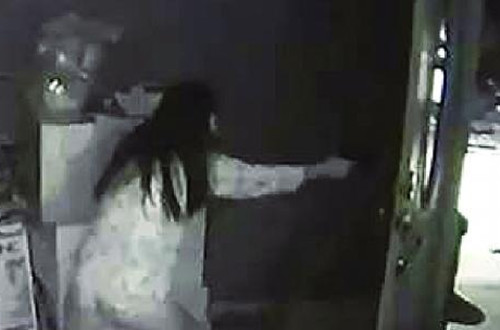 開槍的華裔女子。(監(jiān)控截圖)