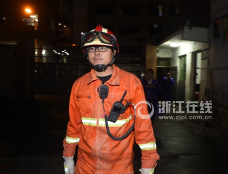 救出小女孩的消防員孫靜。浙江日報記者/胡元勇 通訊員/余根玲 攝