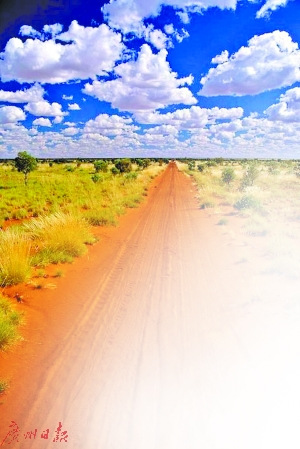 通往農(nóng)場的公路。