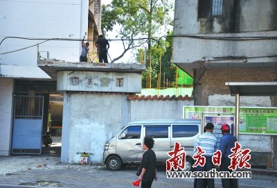 拆掉墻壁，為專題博物館開(kāi)一扇門(mén)。