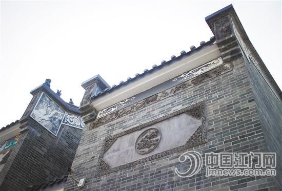 各類灰雕、石雕、彩繪非常精致。