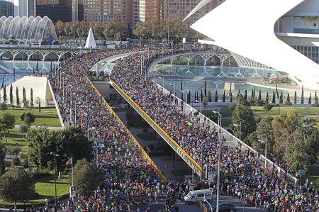 萬人同時(shí)開跑（西班牙《歐華報(bào)》）