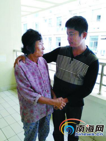 兒子渴望和同患尿毒癥的母親一起活下去。