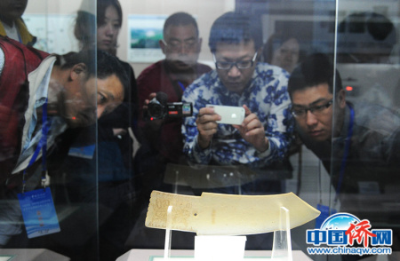 參加海外華媒高層采訪團甘肅行 參加海外華媒高層采訪團甘肅行