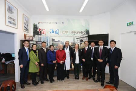 交流會(huì)后，雙方合影留念。