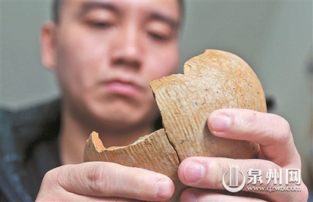 出土的原始瓷主要為殘片 出土的原始瓷主要為殘片