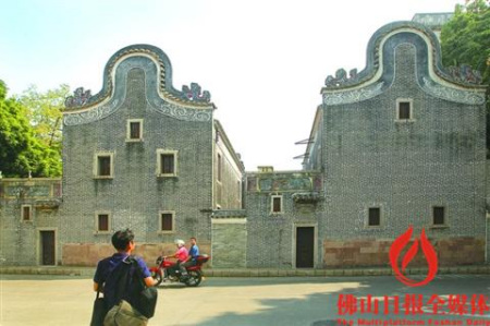 從九江人民路看過去，吳家大院古韻猶存。