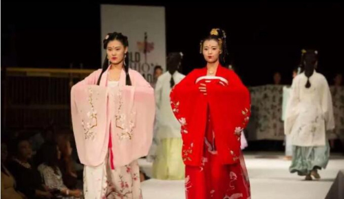 (美國(guó)中文網(wǎng)) (美國(guó)中文網(wǎng))