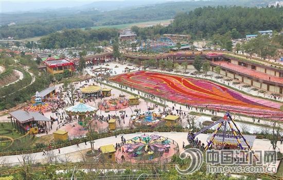 恩平花海歡樂世界人氣旺。