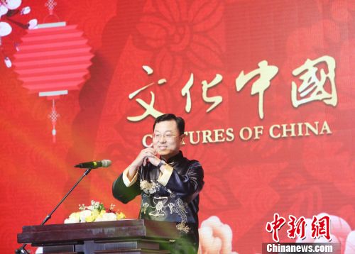 中國(guó)駐印尼大使謝鋒向廣大華人拜年。林永傳 攝