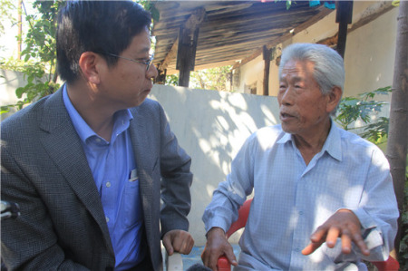 中國駐印度大使館前往王琪家中慰問。苑基榮/攝