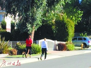 最近美國(guó)加州的房屋供應(yīng)量大幅下降。