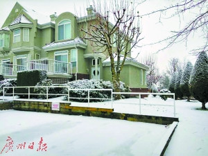 新春期間到加拿大考察投資買房的客戶大減。王荔玨攝