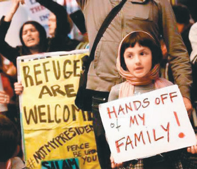 圖為抗議特朗普移民禁令 資料圖片 圖為抗議特朗普移民禁令 資料圖片