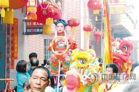 哪吒造型吸引眼球。