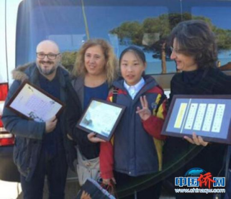 交流訪問(wèn)。劉時(shí)敏 攝