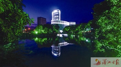 三棵樹廠區(qū)綠化。