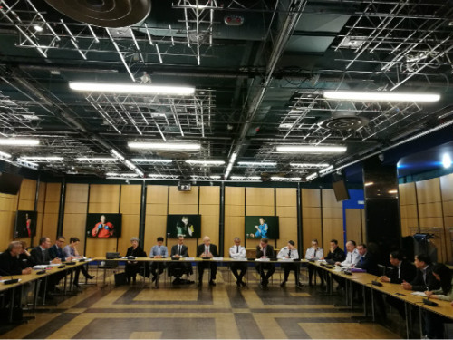 座談會(huì)現(xiàn)場(chǎng)。(《歐洲時(shí)報(bào)》/孔帆 攝)