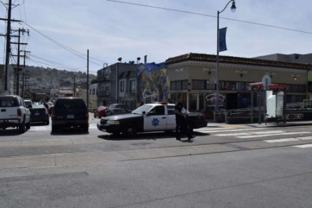 發(fā)生槍擊案的現(xiàn)場(美國《僑報》/SFGATE圖片) 發(fā)生槍擊案的現(xiàn)場(美國《僑報》/SFGATE圖片)