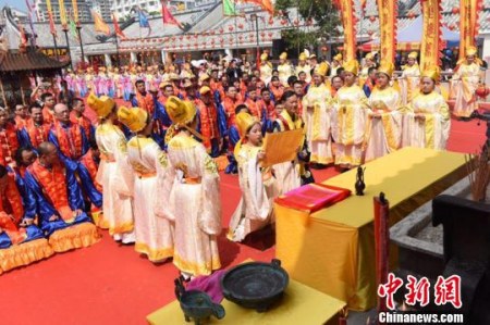 廣東惠東巽寮第六屆媽祖文化旅游節(jié)祭拜媽祖儀式。黃少卿　攝