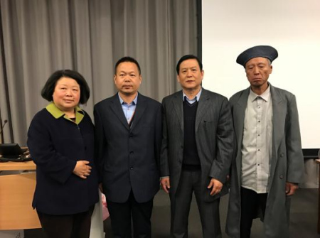 四位華工后人(從左到右：程玲、戴洪玉、齊德智、李俊卿)