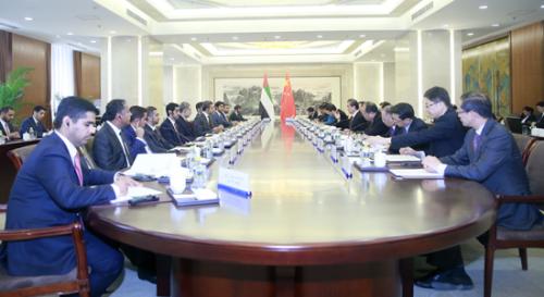 王毅同阿聯(lián)酋外交與國際合作部長阿卜杜拉共同主持中阿政府間合作委員會首次會議。圖片來自：外交部網(wǎng)站