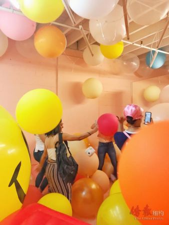 創(chuàng)意飲品快閃店將視覺(jué)藝術(shù)與美味記憶相結(jié)合。 (陳辰攝)