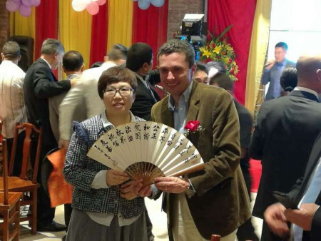 扇面上書(shū)寫(xiě)著”社會(huì)主義核心價(jià)值觀“的具體內(nèi)容 扇面上書(shū)寫(xiě)著”社會(huì)主義核心價(jià)值觀“的具體內(nèi)容