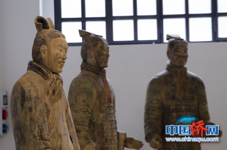 展品展示。(意大利米蘭龍甲教育供圖) 