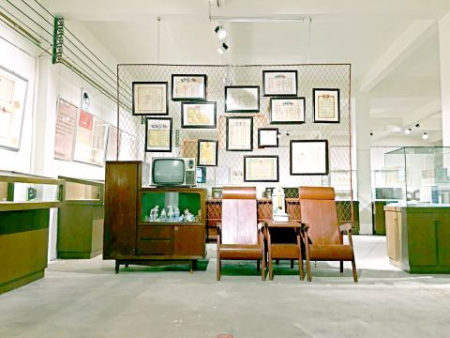 海外華僑從東南亞帶回的唐山生活用品、日用品。