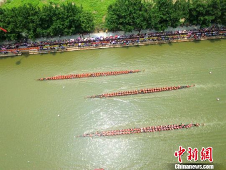 航拍三支決賽隊伍 岳龍周 攝 航拍三支決賽隊伍 岳龍周 攝