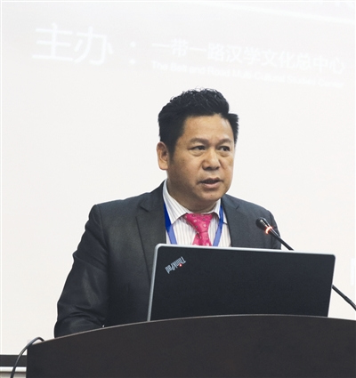 丘鴻彬發(fā)言。