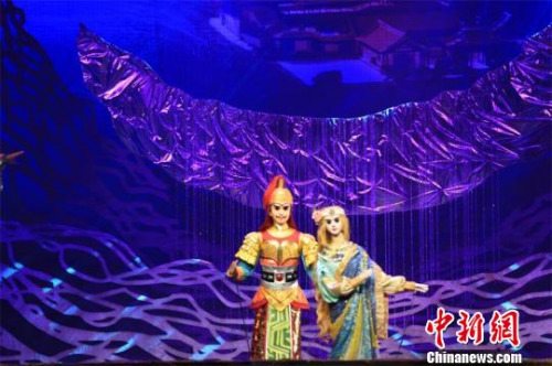 《絲路駝鈴》劇情主人公?！⊥蹙?攝