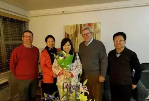 羅格斯大學(xué)校領(lǐng)導(dǎo)看望肖雅清及親屬