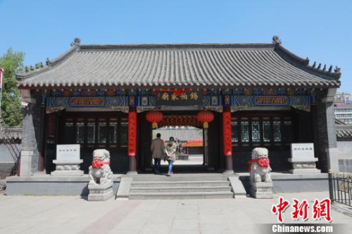 沈陽(yáng)市市級(jí)以上非物質(zhì)文化遺產(chǎn)代表性項(xiàng)目已達(dá)到169個(gè)。圖為沈陽(yáng)市文保級(jí)物質(zhì)文化遺產(chǎn)錫伯家廟。(資料圖) 沈殿成 攝