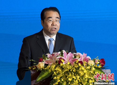 資料圖：6月13日，第二屆世界華僑華人工商大會(huì)在北京圓滿(mǎn)落幕，中國(guó)國(guó)務(wù)院僑辦黨組書(shū)記、副主任許又聲在閉幕式上對(duì)大會(huì)成果進(jìn)行總結(jié)。<a target='_blank' >中新社</a>記者 侯宇 攝