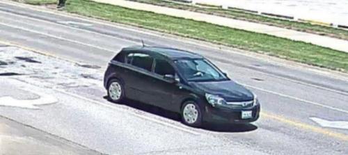 監(jiān)控中的章瑩穎上的黑色轎車 監(jiān)控中的章瑩穎上的黑色轎車