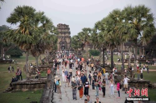 資料圖：柬埔寨旅游景點(diǎn)吳哥窟。 <a target='_blank' >中新社</a>記者 洪堅(jiān)鵬 攝