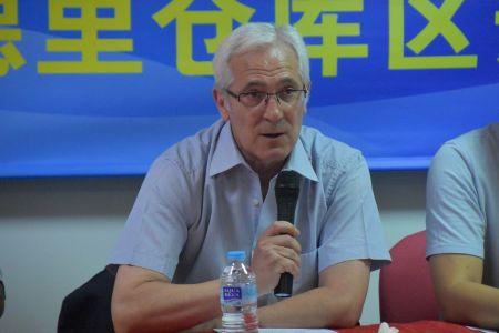 Feunlabrada市警察局長。